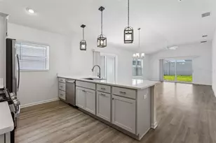1606 Rhoads Ct, The Villages, FL 34762 - Photo 13