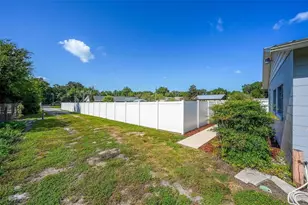 39036 Rose St, Umatilla, FL 32784 - Photo 37