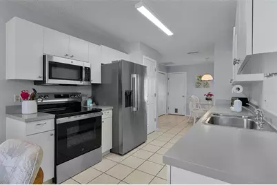 2018 Castano Place, The Villages, FL 32159 - Photo 13
