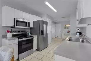 2018 Castano Pl, The Villages, FL 32159 - Photo 13