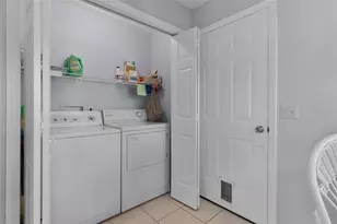 2018 Castano Pl, The Villages, FL 32159 - Photo 21