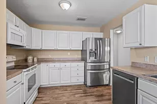 1906 Harston Trail, The Villages, FL 32162 - Photo 5