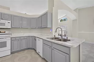 517 Peppermill Cir, Kissimmee, FL 34758 - Photo 17