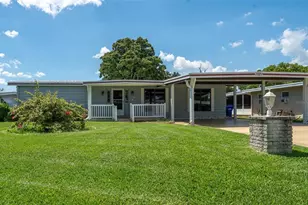 1021 Hilltop Rd, Tavares, FL 32778 - Photo 1