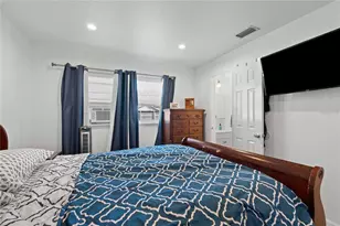 1056 Cr 463, Lake Panasoffkee, FL 33538 - Photo 15