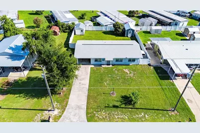 1056 Cr 463, Lake Panasoffkee, FL 33538 - Photo 39