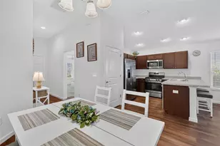 737 Louise Ln, The Villages, FL 32163 - Photo 9