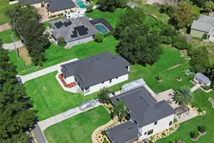 10525 Bronson Rd, Clermont, FL 34711 - Photo 11