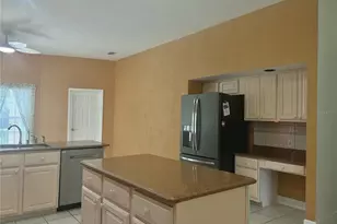 7116 Pebble Beach Ln, Seminole, FL 33777 - Photo 9