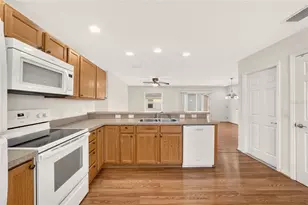3437 Greenacres Terrace, The Villages, FL 32163 - Photo 21
