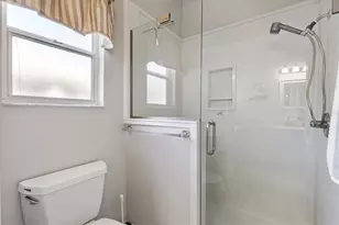 7815 SE 166th Hibernia Ln, The Villages, FL 32162 - Photo 17