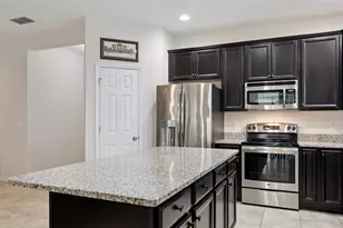 1120 Whitewater Bay Dr, Groveland, FL 34736 - Photo 17