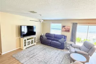 292 Starr Ln, The Villages, FL 32162 - Photo 9