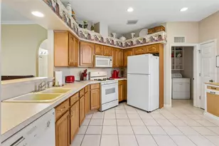 4726 Saint Andrews Arcade, Leesburg, FL 34748 - Photo 9