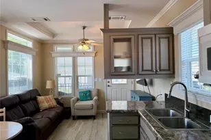 699 Cindi Ave, Leesburg, FL 34788 - Photo 7