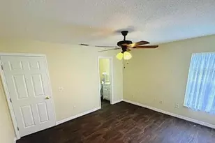 40107 Oakridge Dr, Lady Lake, FL 32159 - Photo 15