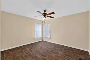 40107 Oakridge Dr, Lady Lake, FL 32159 - Photo 17