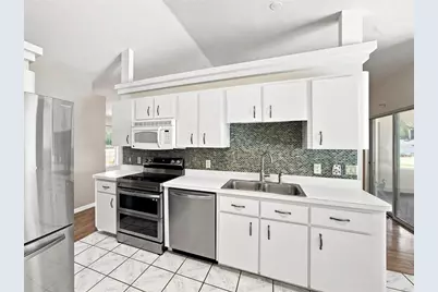 40129 Palm Street, Lady Lake, FL 32159 - Photo 9