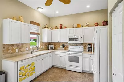 10086 Ketch Kay Lane, Oxford, FL 34484 - Photo 15