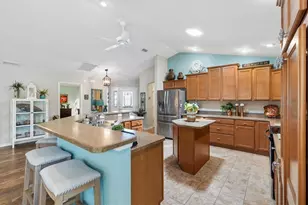 2334 Rose Arbor St, The Villages, FL 32163 - Photo 9