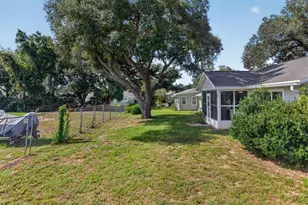 2239 Orkney Dr, Leesburg, FL 34788 - Photo 25