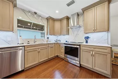 1209 Barcelona Drive, The Villages, FL 32159 - Photo 9