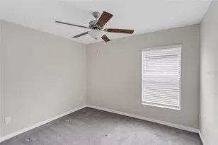 39895 Harvest Creek Ln, Zephyrhills, FL 33540 - Photo 17