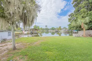 2712 Grand Island Shores Rd, Eustis, FL 32726 - Photo 1