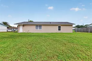 1233 Padgett Cir, Lady Lake, FL 32159 - Photo 23