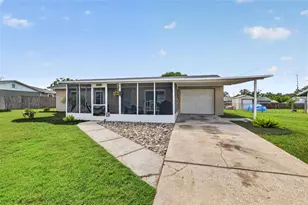 1233 Padgett Cir, Lady Lake, FL 32159 - Photo 25
