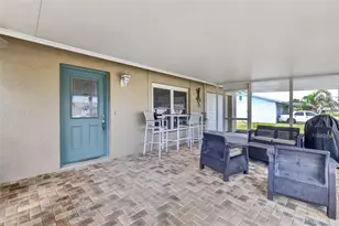 1233 Padgett Cir, Lady Lake, FL 32159 - Photo 3
