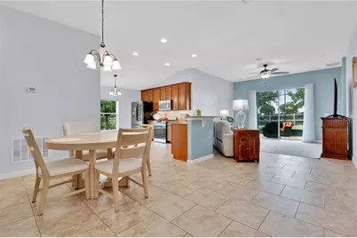 476 Sauvignon Way, Groveland, FL 34736 - Photo 9