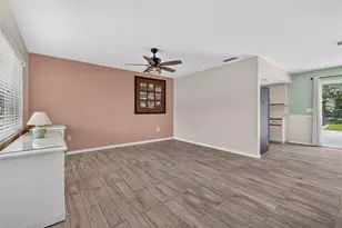 17977 SE 107th Ct, Summerfield, FL 34491 - Photo 7