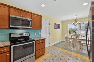 476 Island House Path, The Villages, FL 32163 - Photo 11
