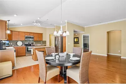 583 Arteaga Way, The Villages, FL 32162 - Photo 11