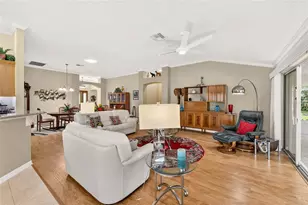 16822 SE 93rd Cuthbert Cir, The Villages, FL 32162 - Photo 13