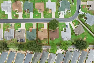 2732 Privada Dr, The Villages, FL 32162 - Photo 25