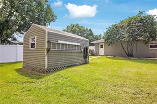 364 Cherry Tree St, Eustis, FL 32726 - Photo 25