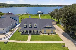 3716 Bayshore Cir, Tavares, FL 32778 - Photo 15