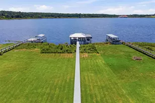 3716 Bayshore Cir, Tavares, FL 32778 - Photo 5