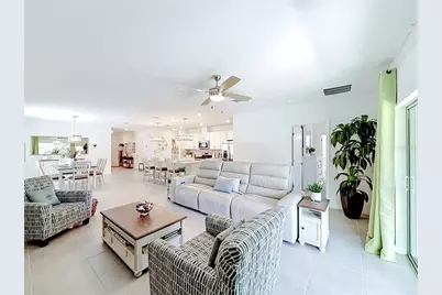 33916 Sky Blossom Cir, Leesburg, FL 34788 - Photo 3
