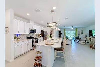 33916 Sky Blossom Cir, Leesburg, FL 34788 - Photo 11