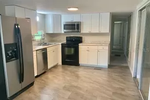 9775 SE 164th Pl, Summerfield, FL 34491 - Photo 5