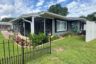 12115 Virginia Dr, Leesburg, FL 34788 - Photo 9