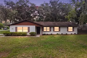 17911 Beach St, Umatilla, FL 32784 - Photo 1