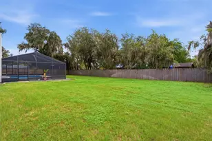 5240 Royal Oak Dr, Fruitland Park, FL 34731 - Photo 5