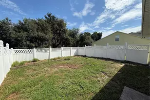 8927 Courtyard Ln, Groveland, FL 34736 - Photo 21