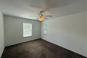 8927 Courtyard Ln, Groveland, FL 34736 - Photo 17