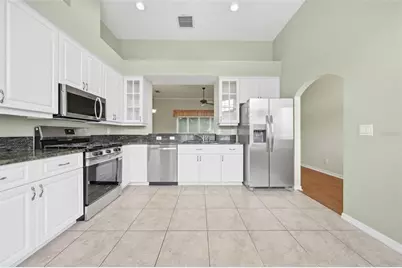 5596 Freeport Drive, Tavares, FL 32778 - Photo 5