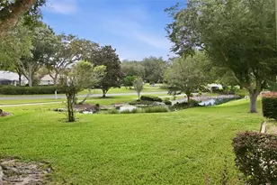 5596 Freeport Dr, Tavares, FL 32778 - Photo 3